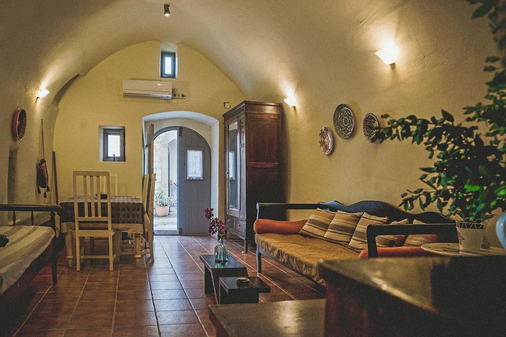 Apartment Celestia Traditional Houses