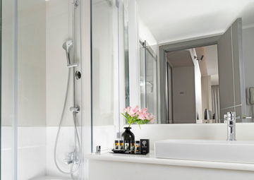 Holiday Suites 4*