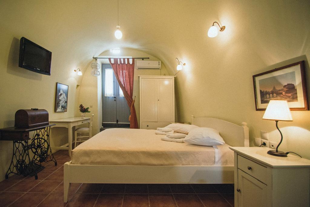 Celestia Traditional Houses Apartment *