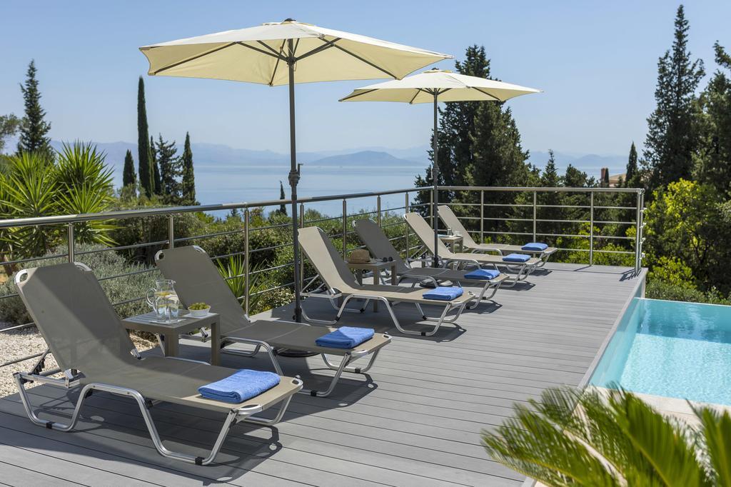 Blue Waters * Perama (Corfu)