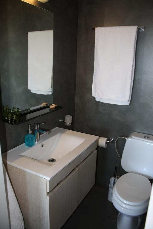 Aigaion House Guest house Otzias