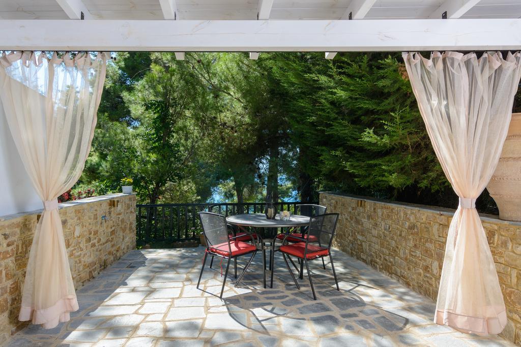 Villa Maria Elena Villas *