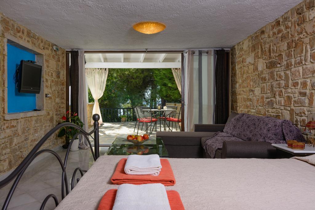 Villa Maria Elena Villas Neos Marmaras