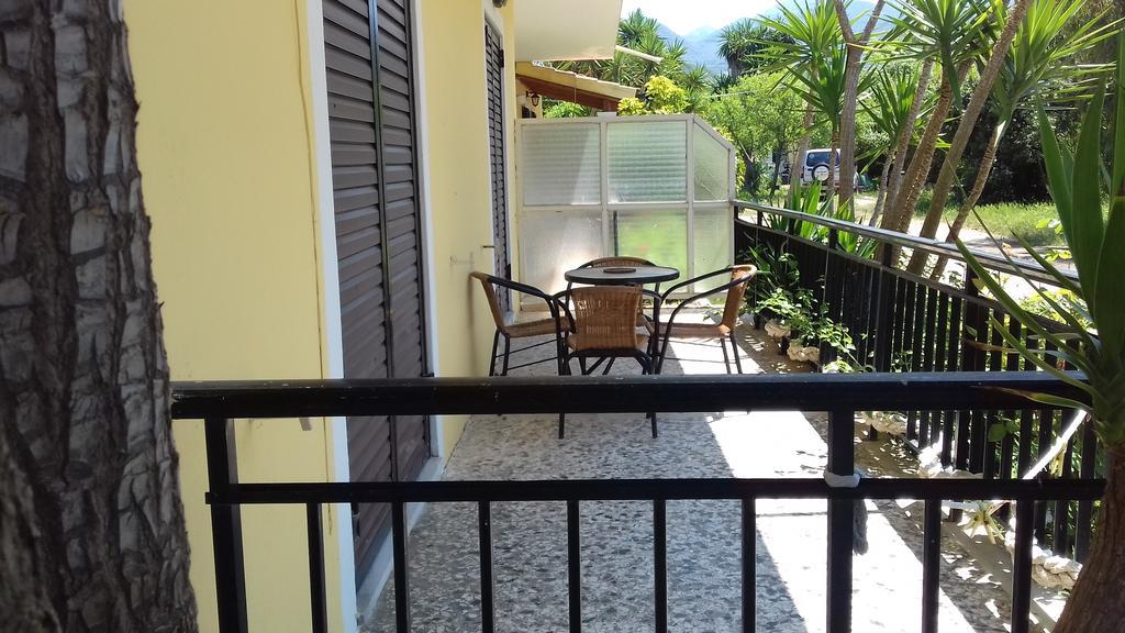 Lazaris Beach House Almiros Beach