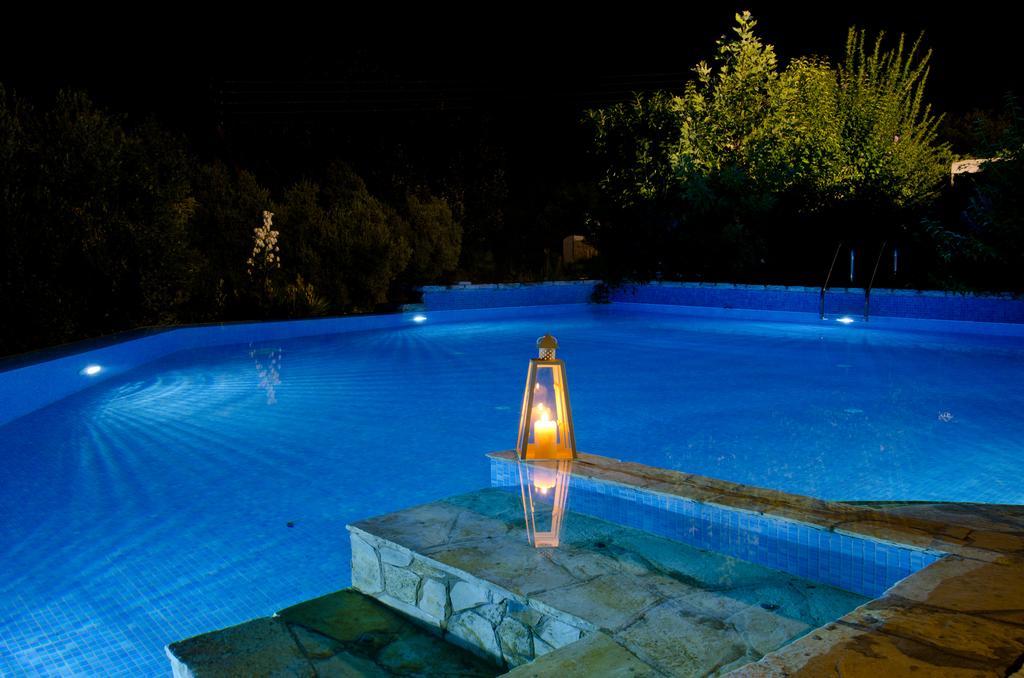 Villa Maria Elena Villas