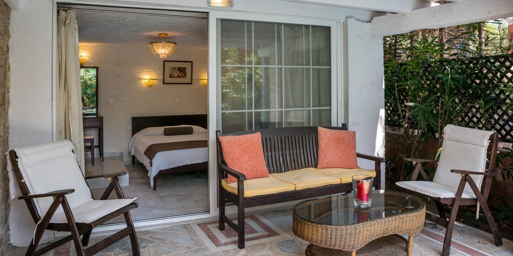 Maria Elena Villas Villa Neos Marmaras