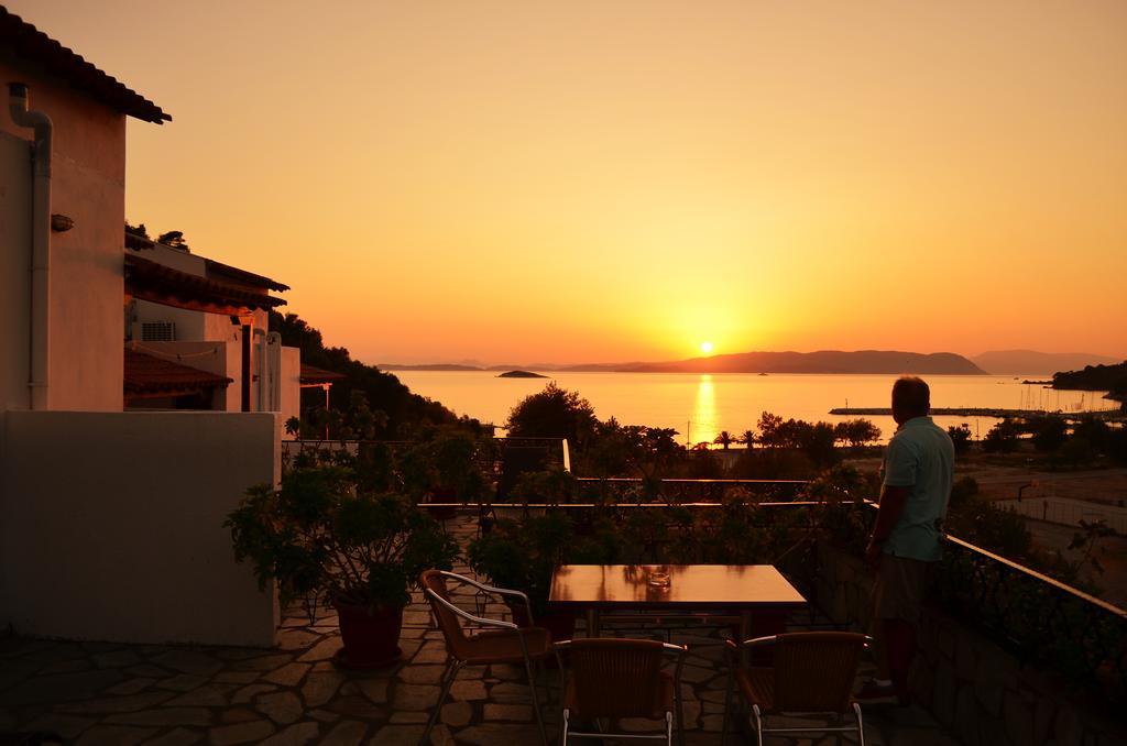 Hovolo Aparthotel Neo Klima
