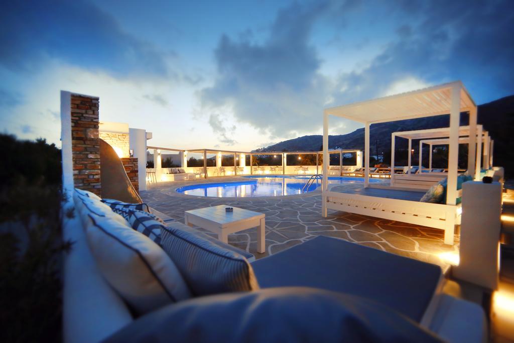 Island House Aparthotel 3*