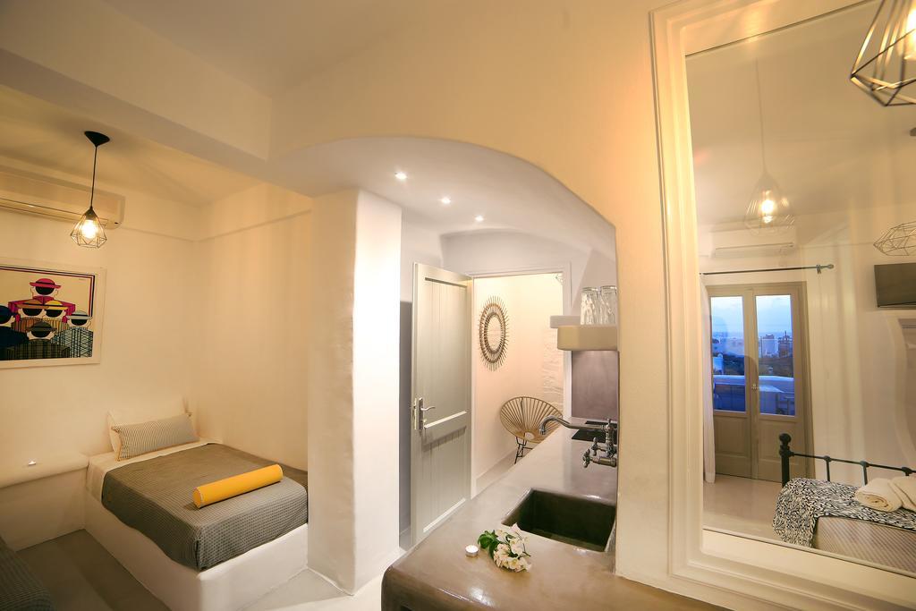 Island House 3* Mylopotas