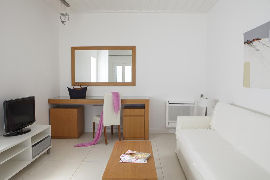Selana Hotel Chrisopigi (Sifnos)