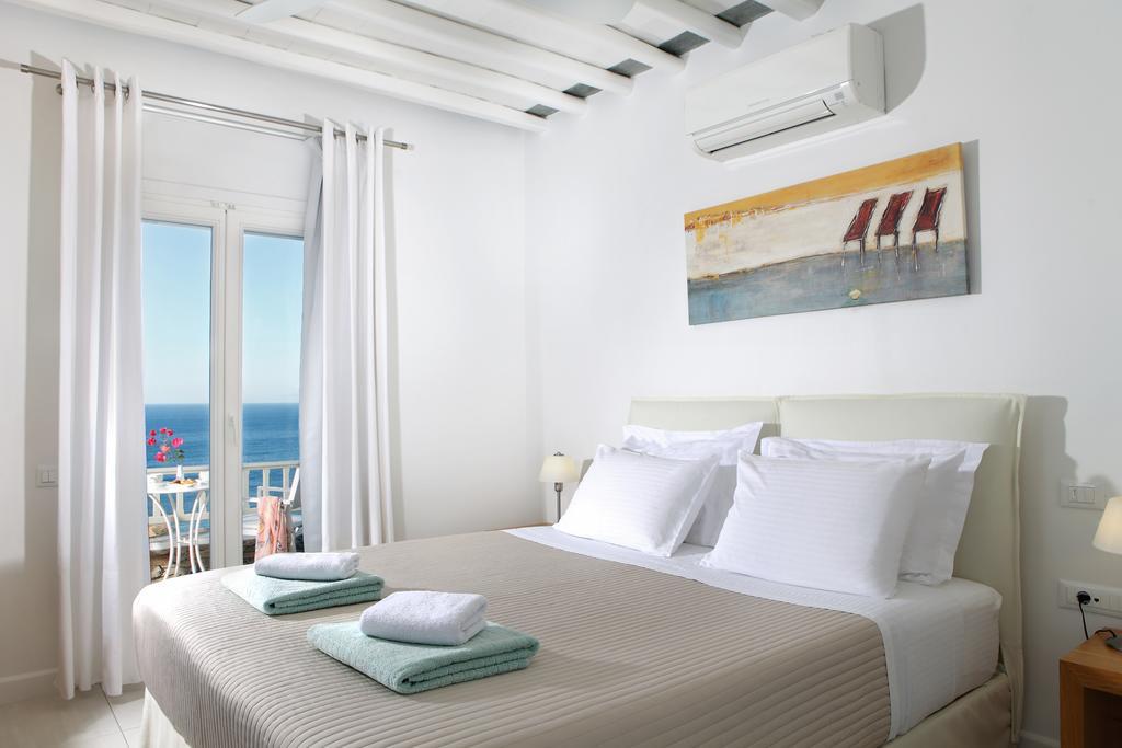 Selana Hotel 3*