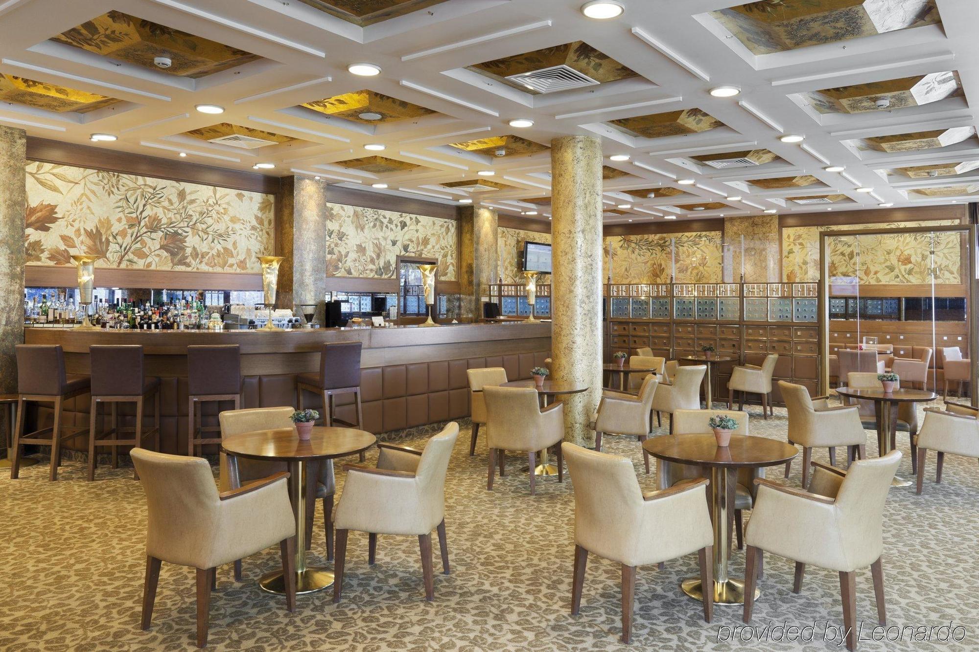 Attica Av, Airport W. By Ihg Athens