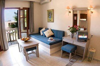Frideriki & Apartment Platanias (Crete)