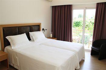Mouria Pansion Hotel 3*