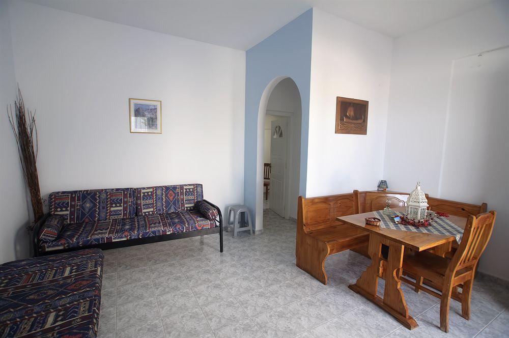 Aparthotel Manos Megas Gialos - Nites