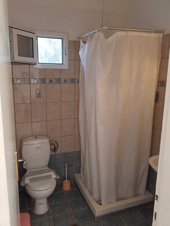 Maria's Paradise Apartment Astrakeri