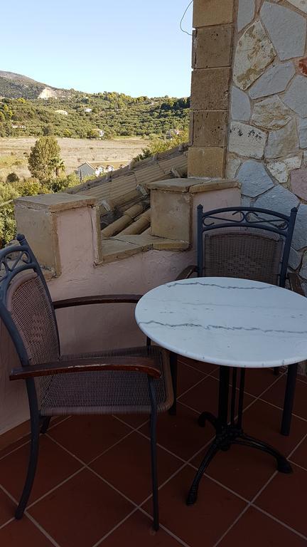 Castello Bellos Tower Apartment *