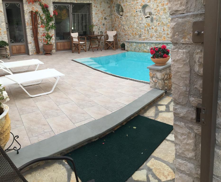 Lithos Villa Parga