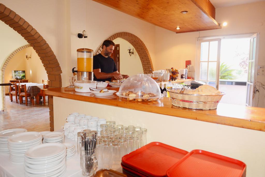 Hotel Marie Acharavi (Corfu)