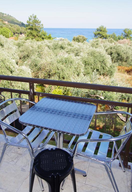 Hotel Athina Koinira