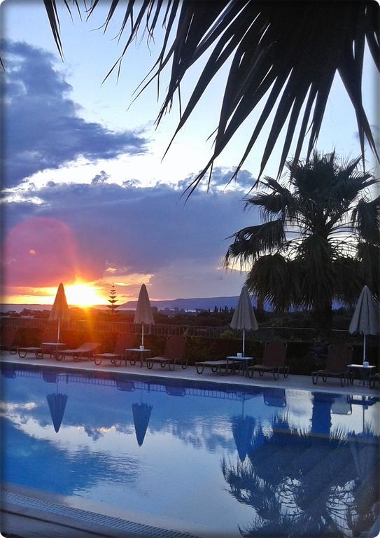 Aparthotel Astra Village And