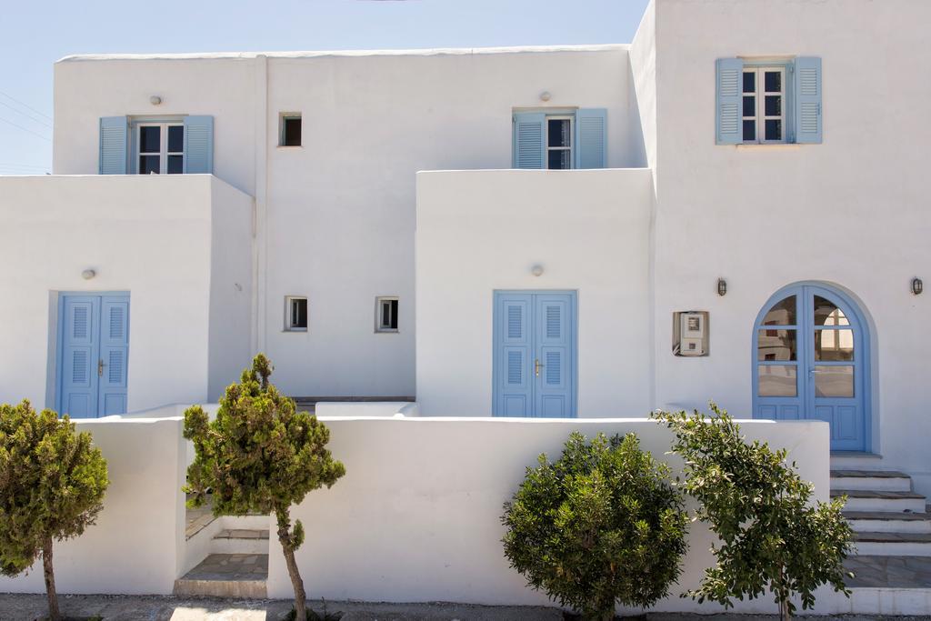 Irena Bianca Naousa (Paros)