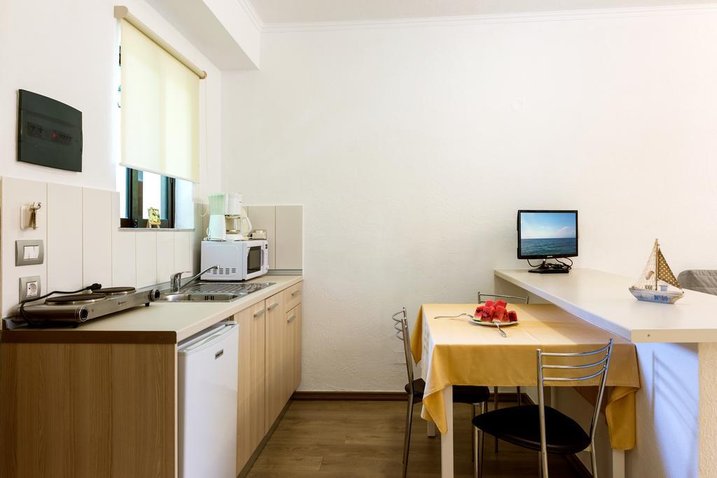 Aparthotel Terinikos Sunny Garden Junior 2*