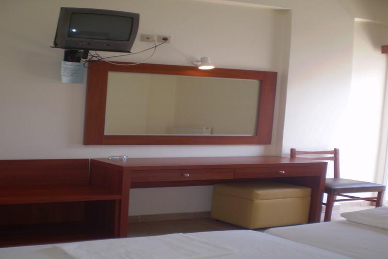 Alma Hotel Kamena Vourla