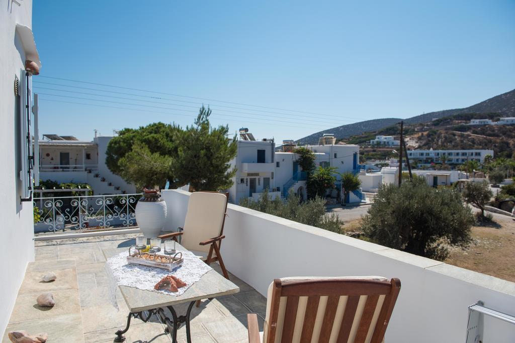 Gerani Sifnos * Platis Gialos (Sifnos)