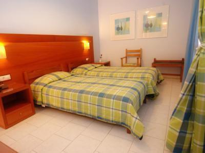 Navarone Hotel