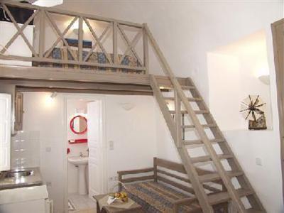 Aparthotel Nomikos