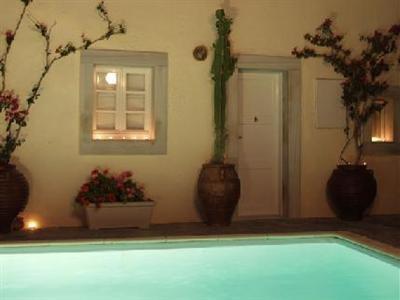 Aparthotel Nomikos Fira (Santorini)