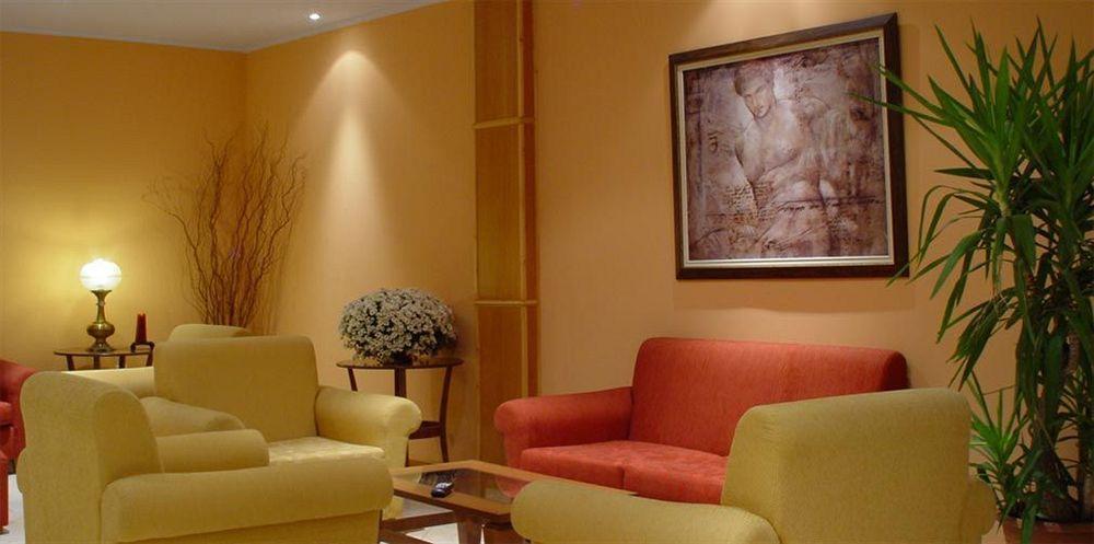 Neda Hotel 3*