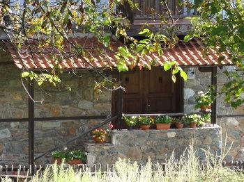 Sintrivanis Mountain Hotel