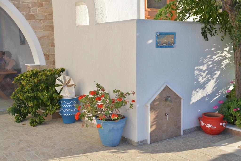 Theoni Apartment