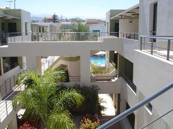 Athina Aparthotel Kato Daratso