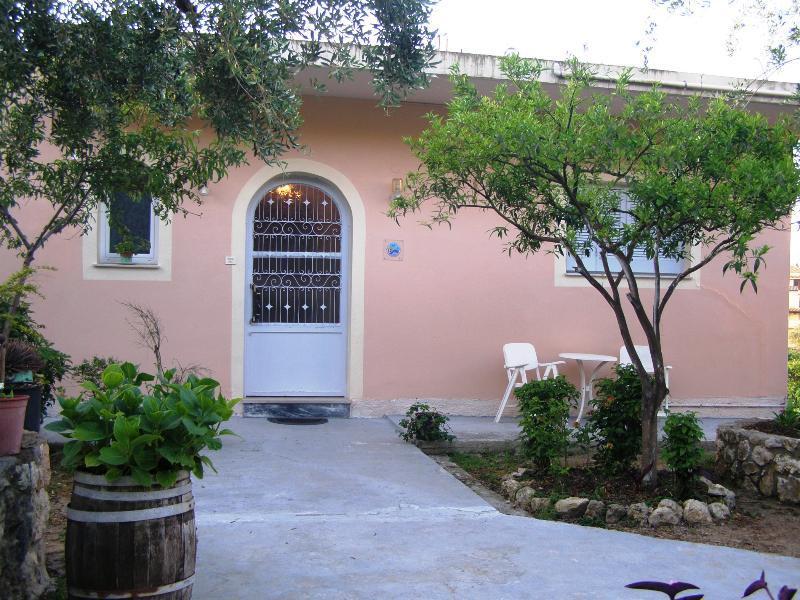 Apostolos & Eleni Family Apartment