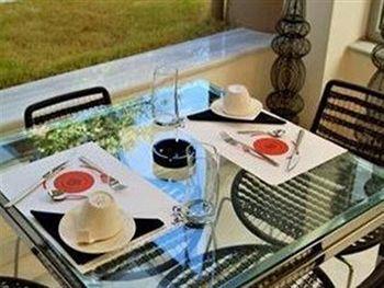 Comfy Boutique Hotel