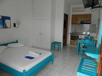 Aparthotel Aeolos
