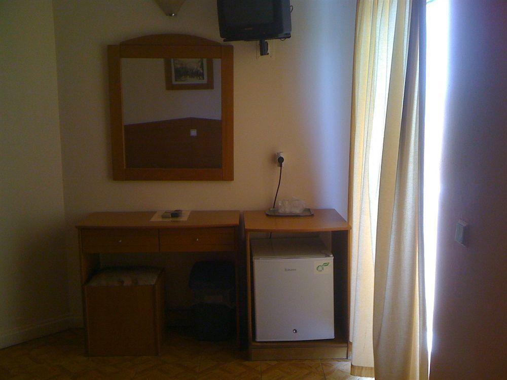 Hotel Parthenis Riviera