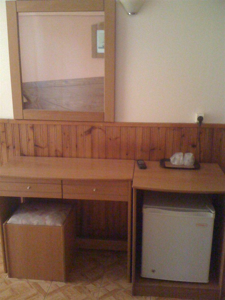 Parthenis Riviera 2*