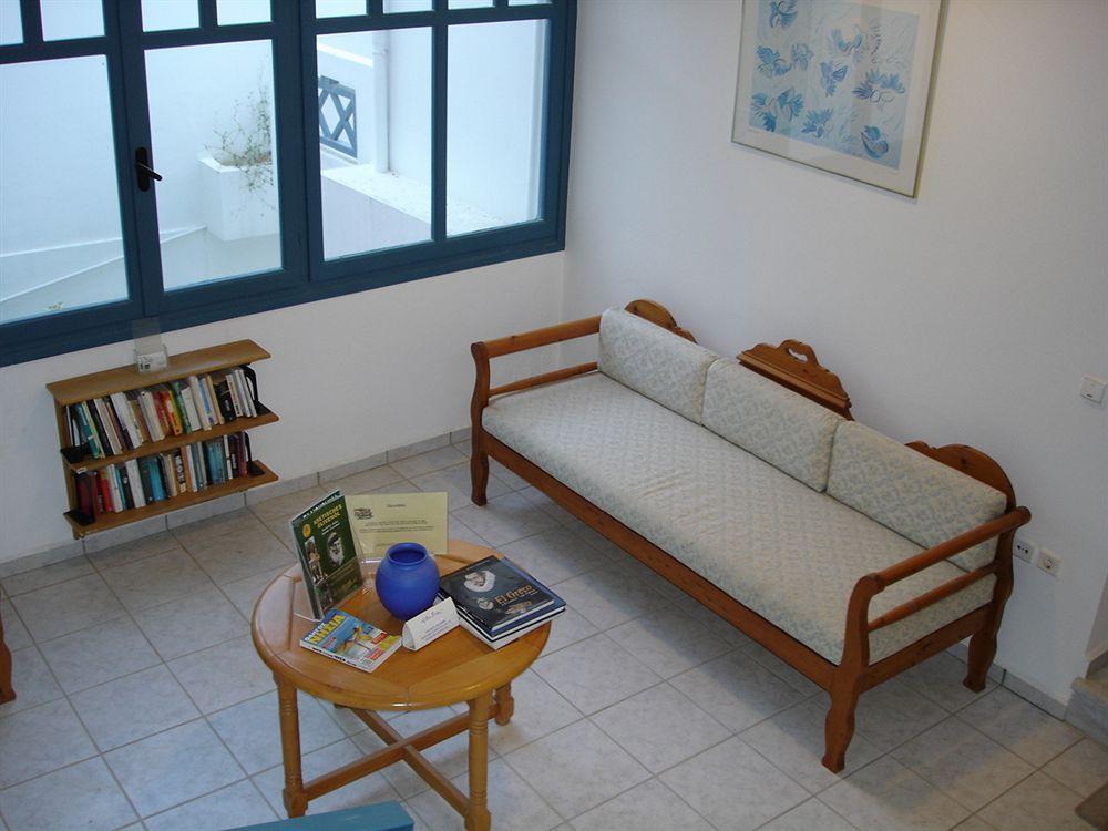 Aparthotel Irida