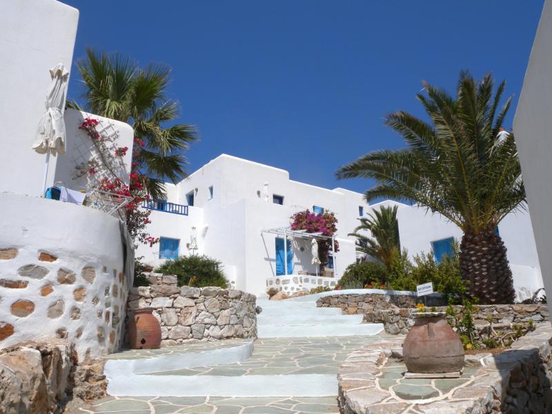 Hotel Folegandros Apartments 2*