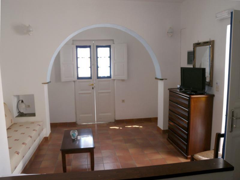 Folegandros Apartments 2* Folegandros Town