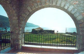 Las - Giannakakoy Traditional Stone Houses 2*