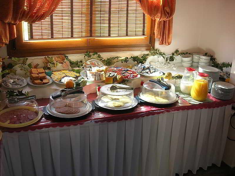 Regina Hotel Vasilatika (Corfu)