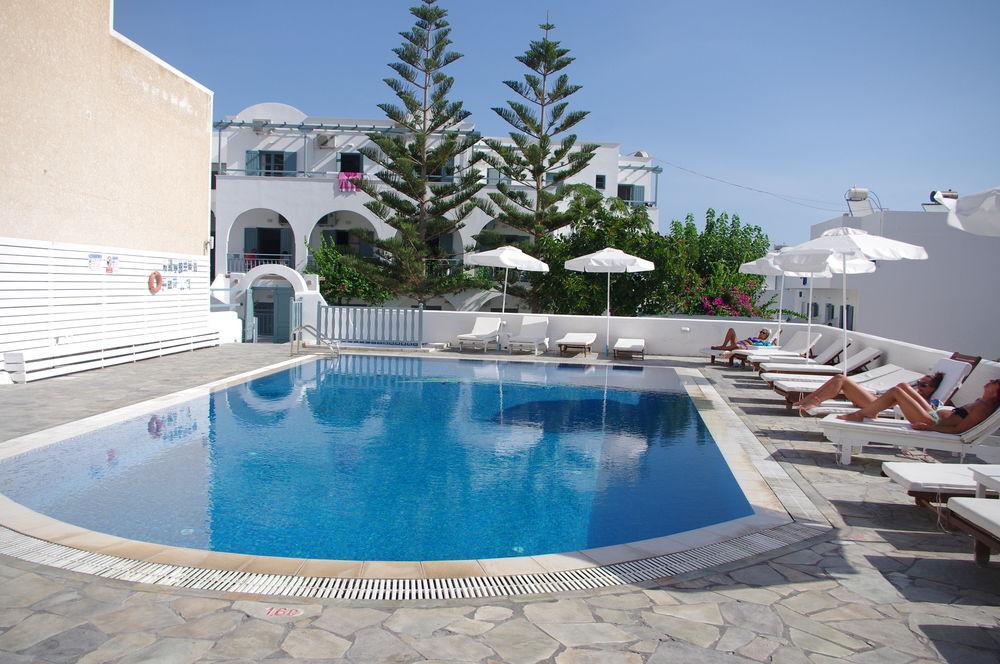 Iris Boutique Hotel 3*