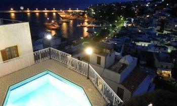 Hotel Kastro 2*