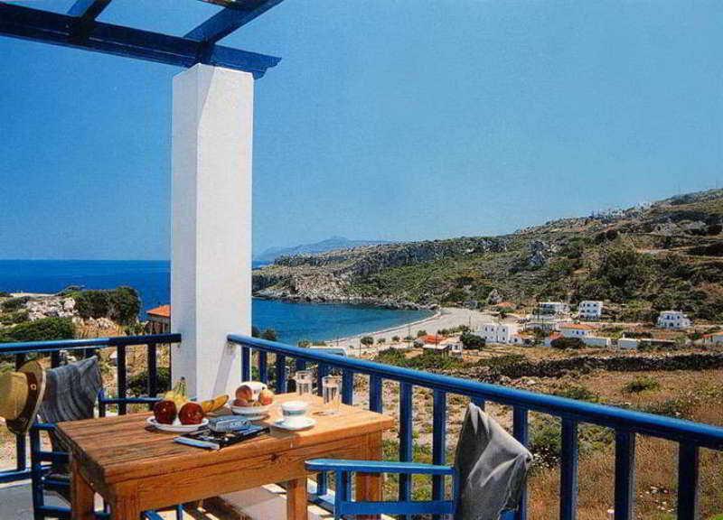 Aparthotel Akrotiri 2*