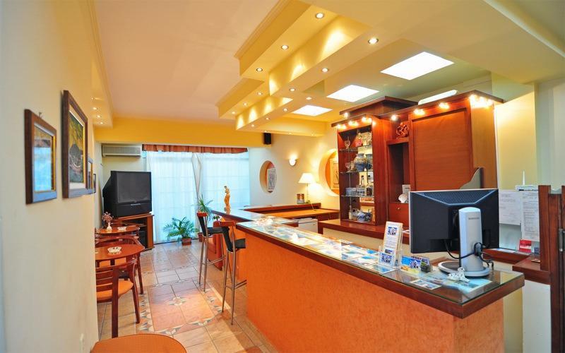 Dionysis Hotel Adamantas (Milos)